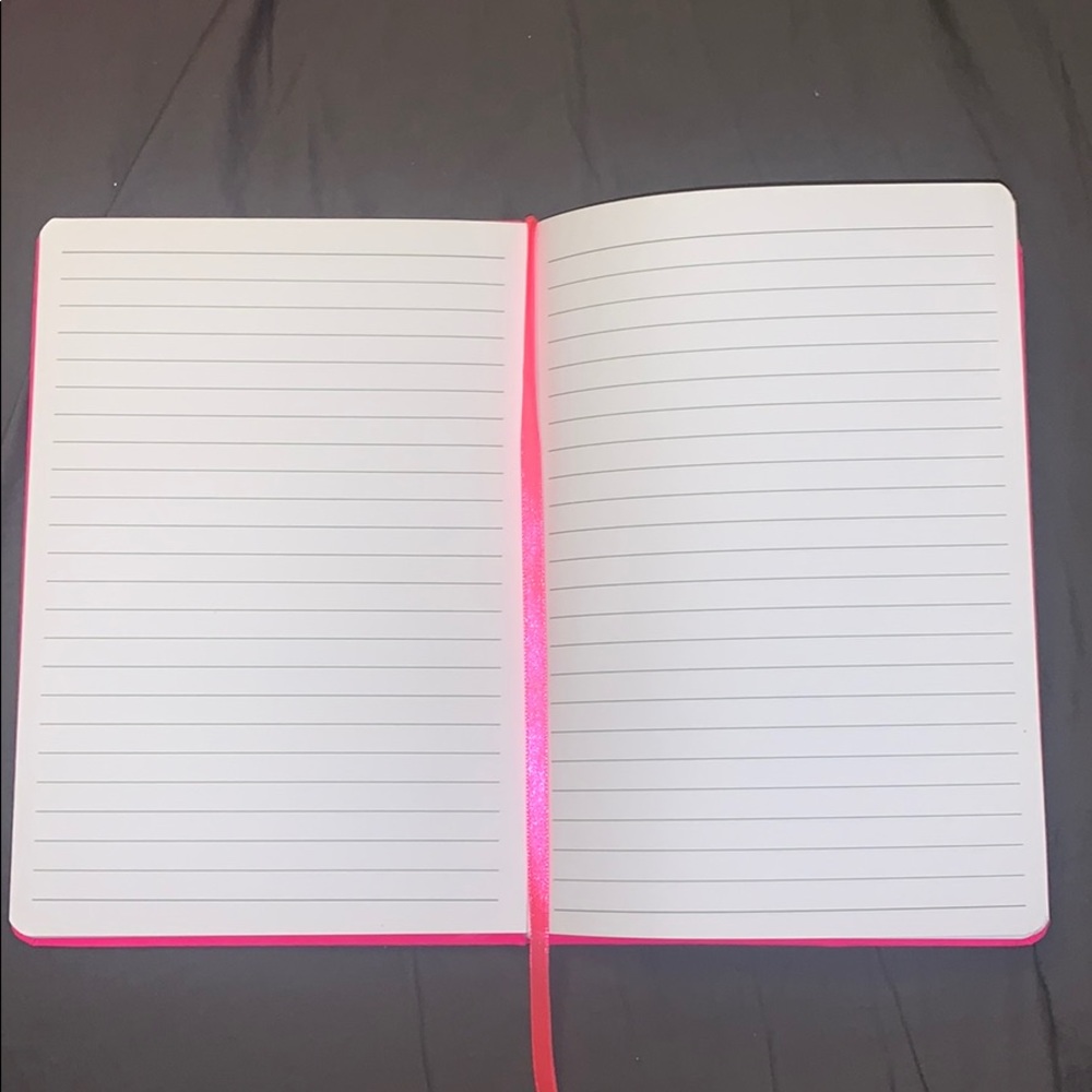 Notebook - Picture 2 of 4